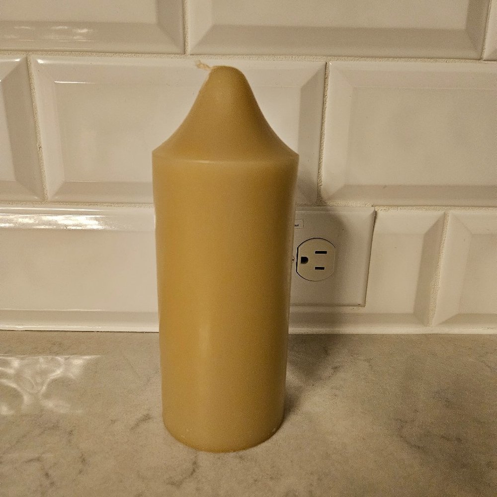 BRAND NEW PAIR OF PARTYLITE 7" HIGH TAUPE (TAN) PILLAR CANDLES